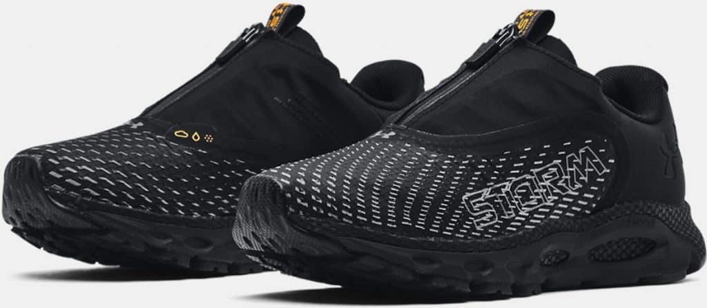 Under Armour UA HOVR Infinite 3 Storm quarter view pair